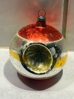 Antike kleine Reflex-Kugel, rot-silber-goldfarben