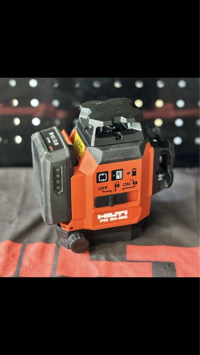 Hilti Messen: Laser Multidirectionnel/Multilinienlaser Hilti PM 30 MG neuf – Neu und originalverpackt aus Echallens von Tools25