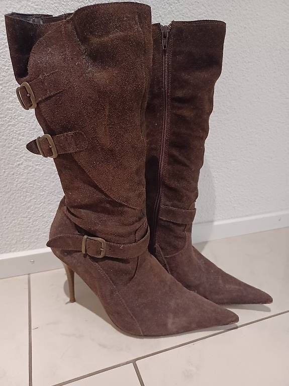 Scarpe da donna: Braune Stiefel – Usato da Emmenbrücke venduto da Ddagi