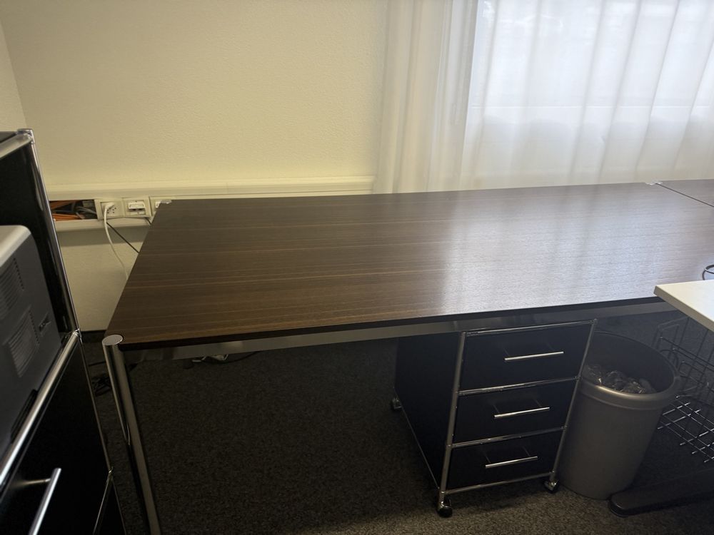 Scrivanie: Grosser Schreibtisch mit Holzoptik - Ideal fürs Homeoffice – Usato da Eich venduto da gabriela1977 1