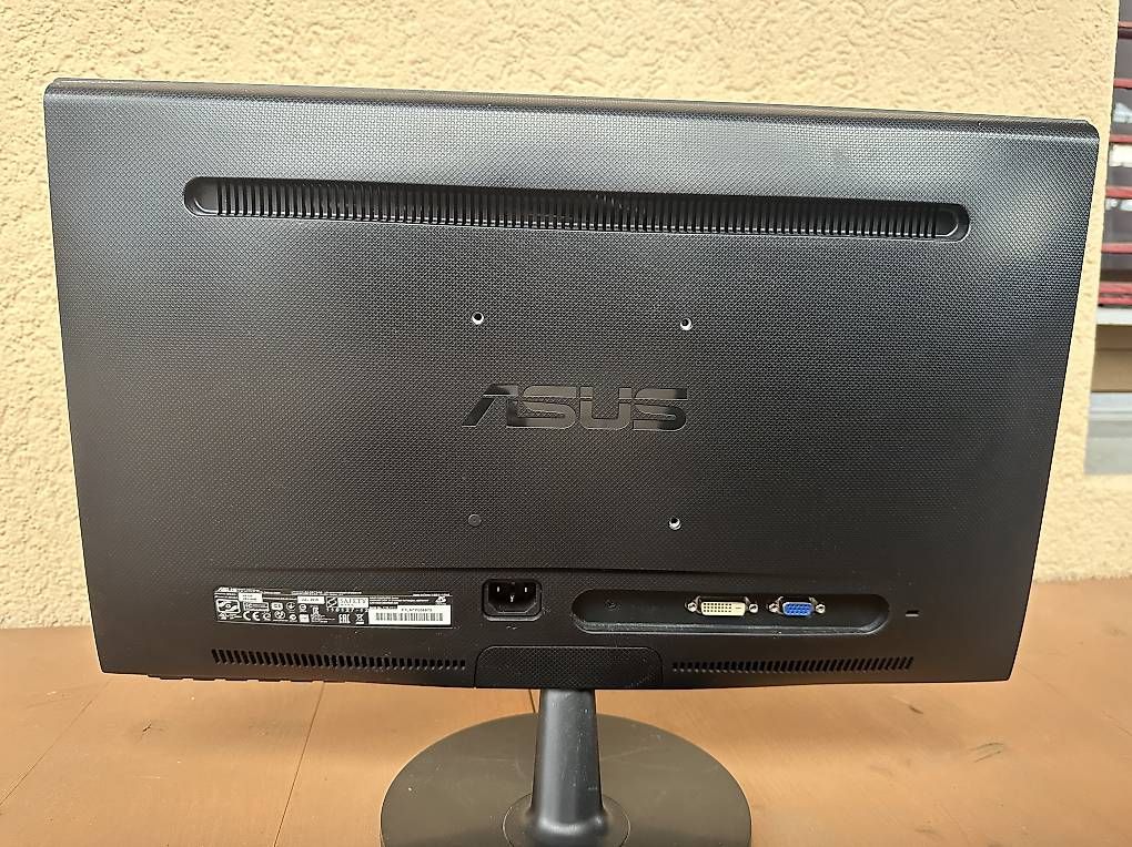 Monitor: Monitor von Asus – Usato da Neudorf venduto da Zavod311 1