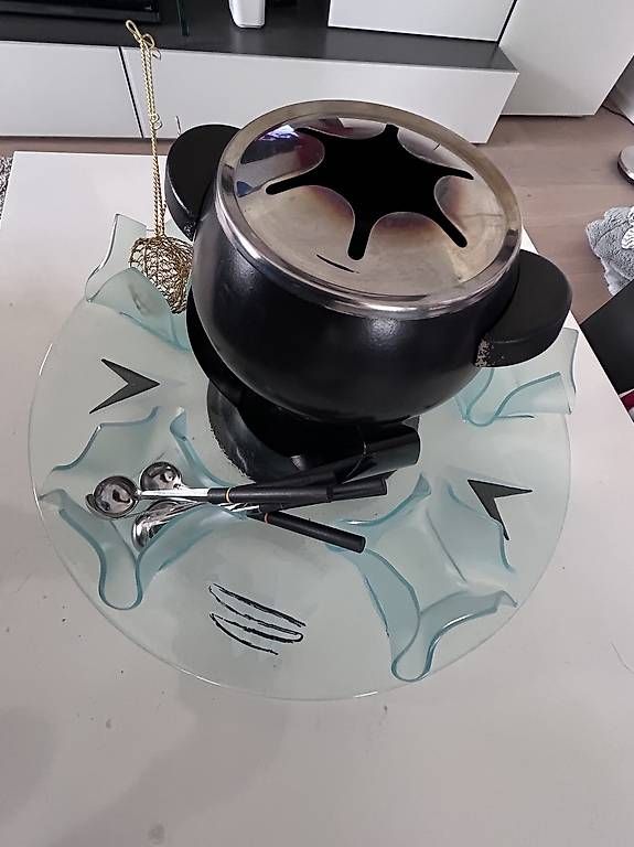 Geschirrsets: Fondue Chinoise Geschirr – Gebraucht aus Altdorf UR von tho_b9hw 1
