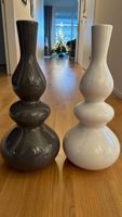 2 Vasen Dekoartiv aus Keramik Weiss and Grau