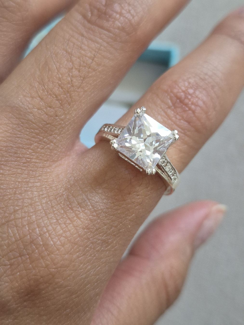 Anelli: bague argentée avec diamant – Usato da Villars-sur-Glâne venduto da dia_2q2l 1