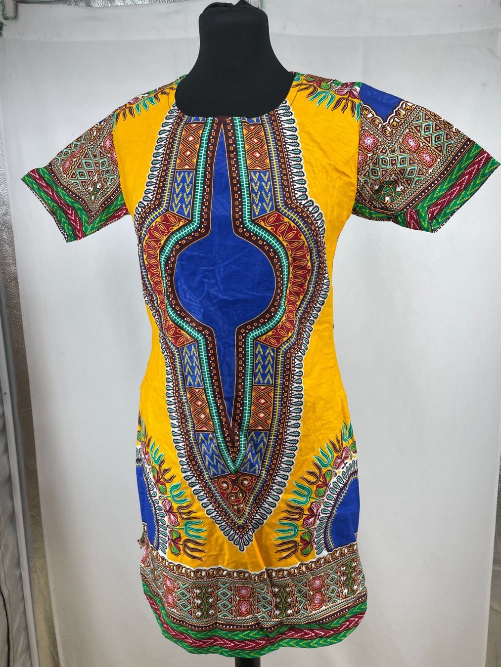 Vestiti: Robe de Madagascar à motifs M – Usato da Lausanne venduto da PlusValue_Lausanne