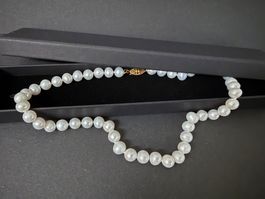 Echte Perlen Kette mit Gold Verschluss 585, 14K