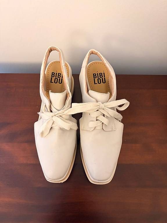Damenschuhe: Platteau-Schuhe weiss Grösse 38 – Gebraucht aus Basel von yet_7svp 2