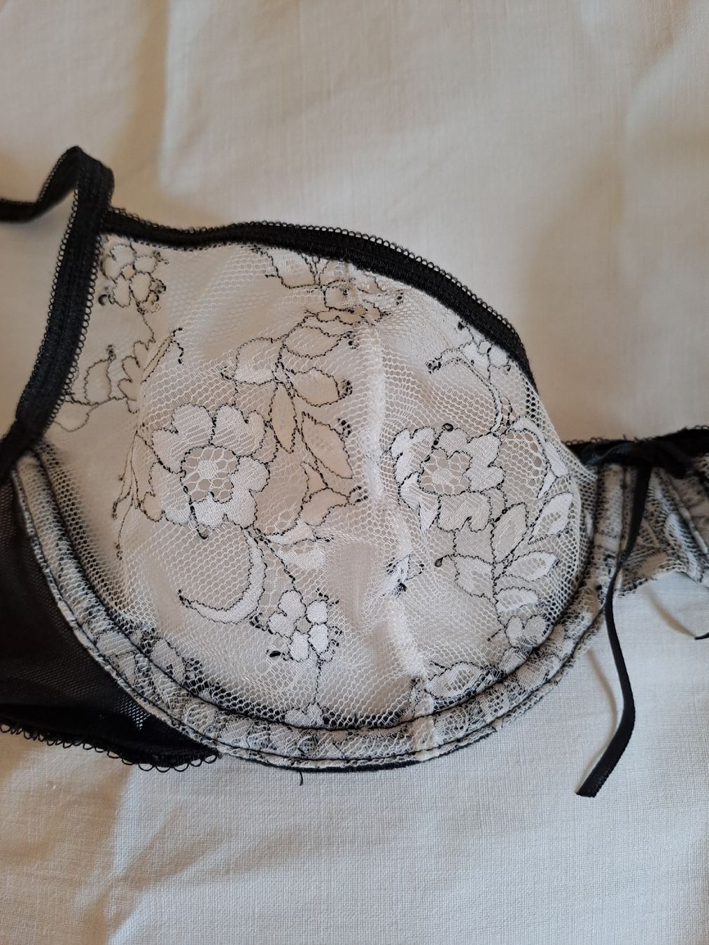 Altra biancheria intima: Vintage Mesh BH – Nuovo (secondo la descrizione) da Wädenswil venduto da FrieBro