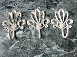 Gusseisen Wandhaken Shabby Chic -  3 Stück zusammen CHF 20.-