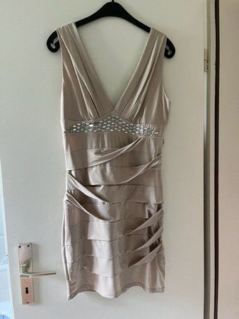 Kleid Gr 40