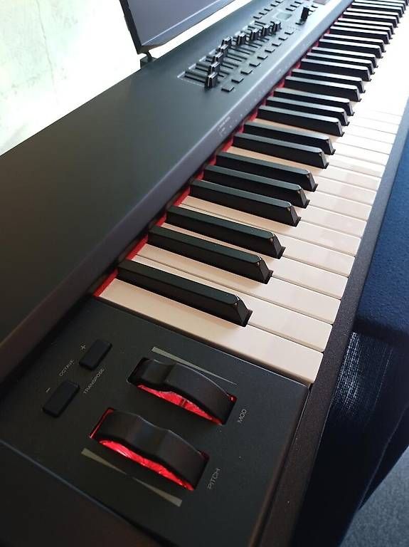 M-Audio Strumenti musicali: M-Audio Hammer 88Pro Midi Controller Neu gewichtete Tasten – Nuovo (secondo la descrizione) da Winterthur venduto da Winti-Piano