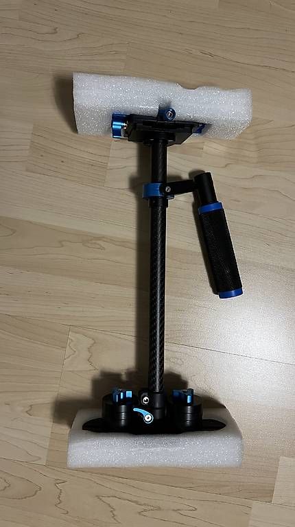 Treppiedi & Teste: NEEWER Steadycam Schwebestativ – Usato da Arbon venduto da Flex66 3