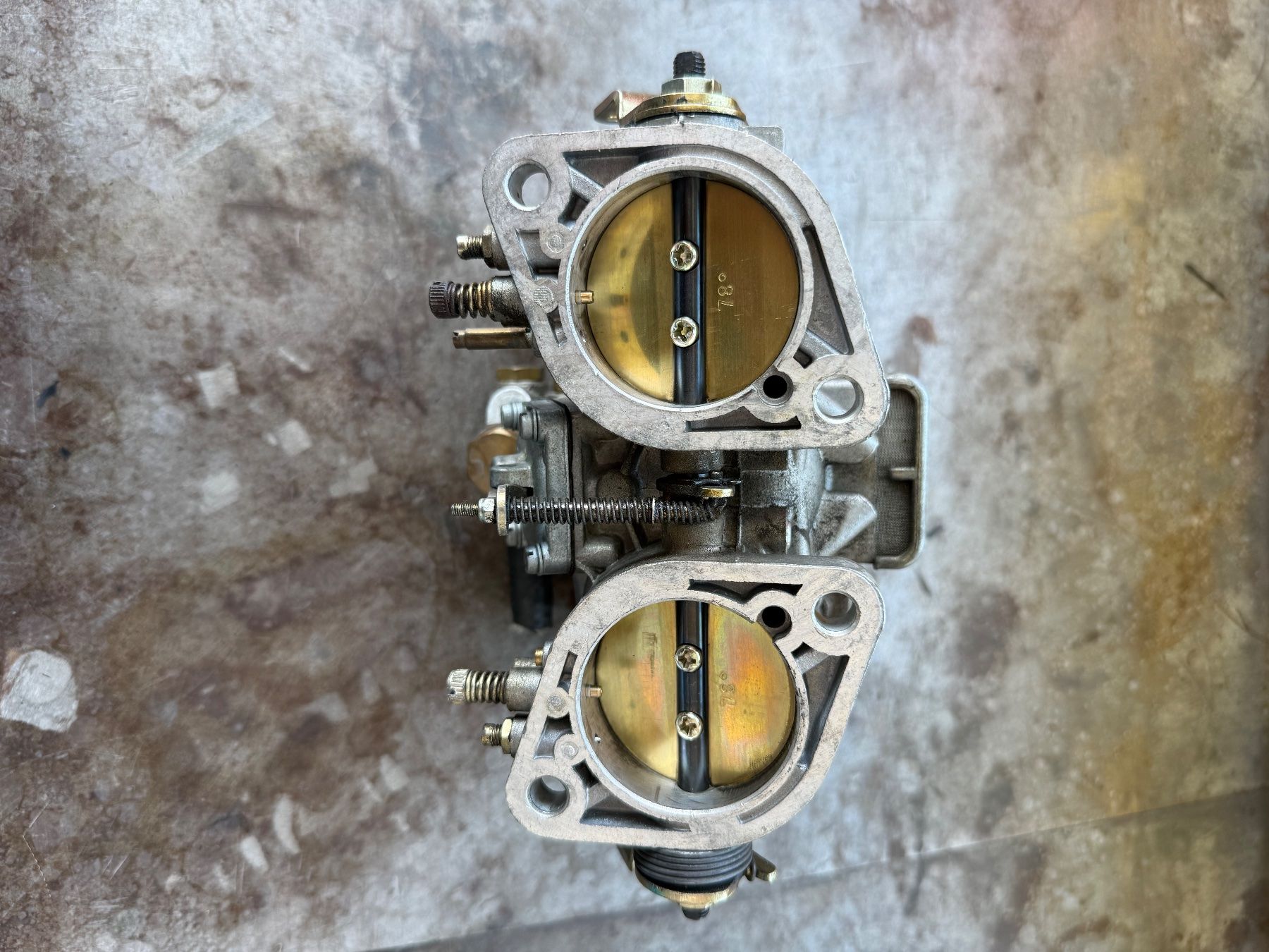 Tutti pezzi di ricambio auto: Ab 1.- 2x Weber Doppelvergaser 48 IDF 7 2L - Young-/Oldtimer – Usato da Wattwil venduto da Zitrone 1