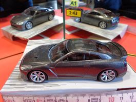 Nissan Z 1:43 (mit Box) Auto-Tech    > (A1)