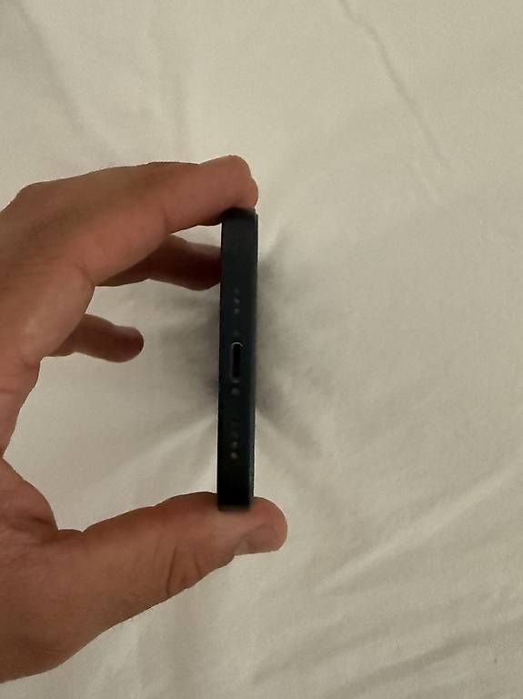 Telefoni cellulari / Smartphones: iPhone 14- 128gb – Usato da Lugano venduto da aba_zd2l 3
