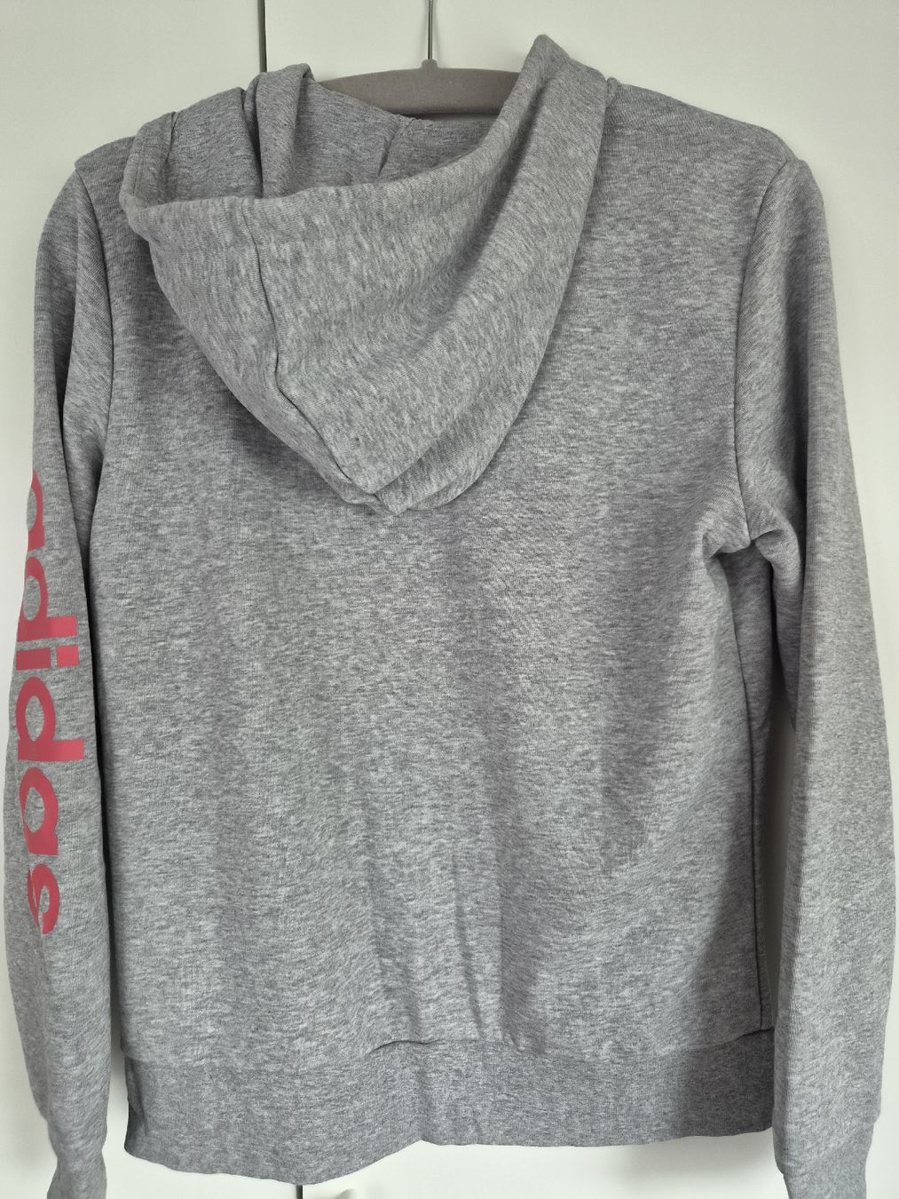 Adidas Maglioni & Felpe: Adidas Kapuzenjacke Gr. M, Grau/Rosa – Usato da Altishofen venduto da tammy05 1