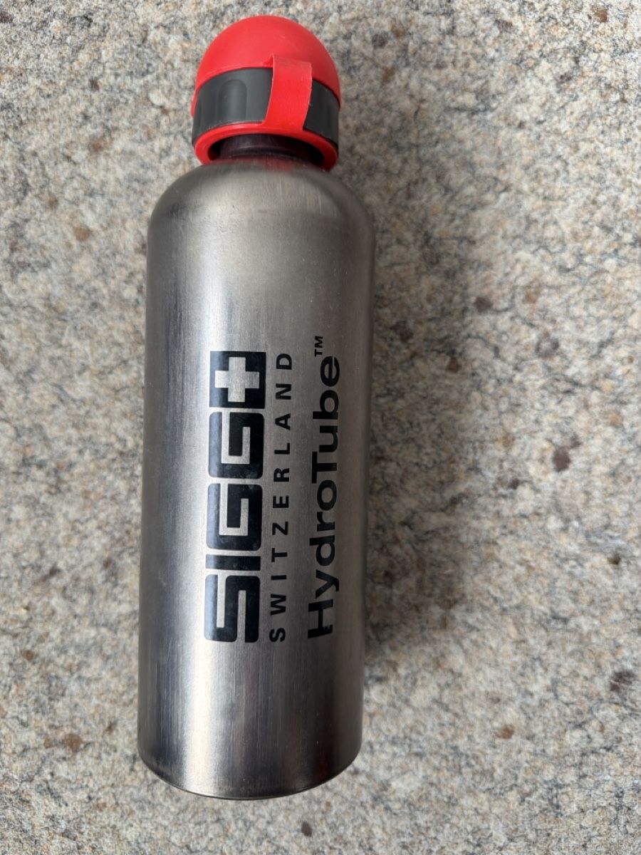 Sigg Borracce & Thermos: Sigg HydroTube Mammut Trinkflasche – Usato da Thun venduto da BanjoDan 1