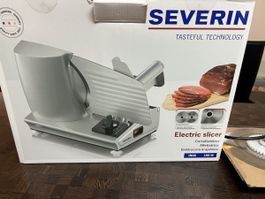 Severin Elektrische Aufschnittmaschine mit Edelstahlmesser 