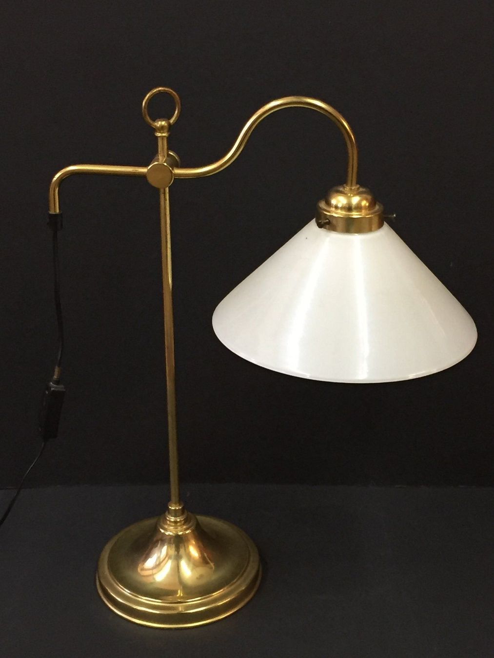 Lampade: Art Deco Lampe mit Opalinglas – Usato da Schaffhausen venduto da vintageville 1