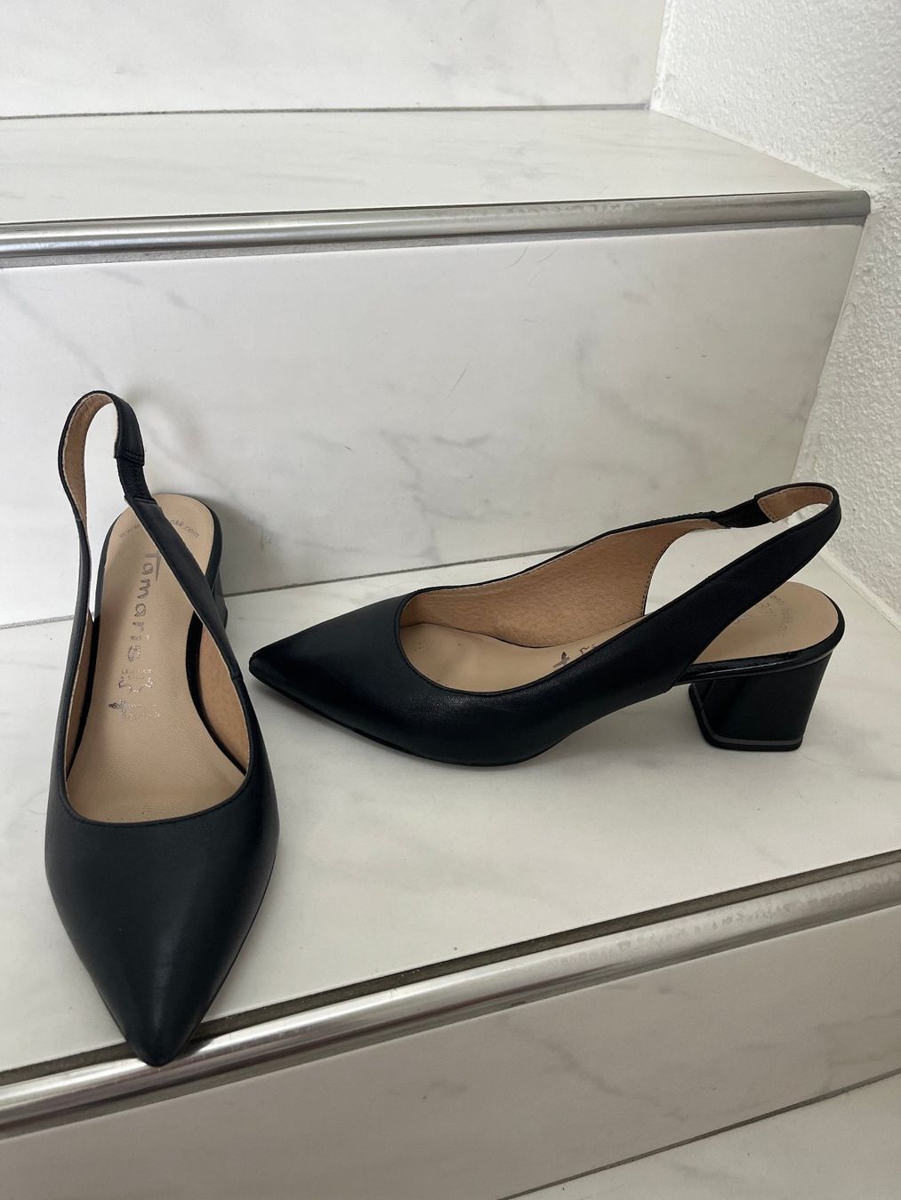 Tamaris Scarpe da donna: Pumps mit Riemchen echtes Leder von TAMARIS – Usato da Adligenswil venduto da Panda1234