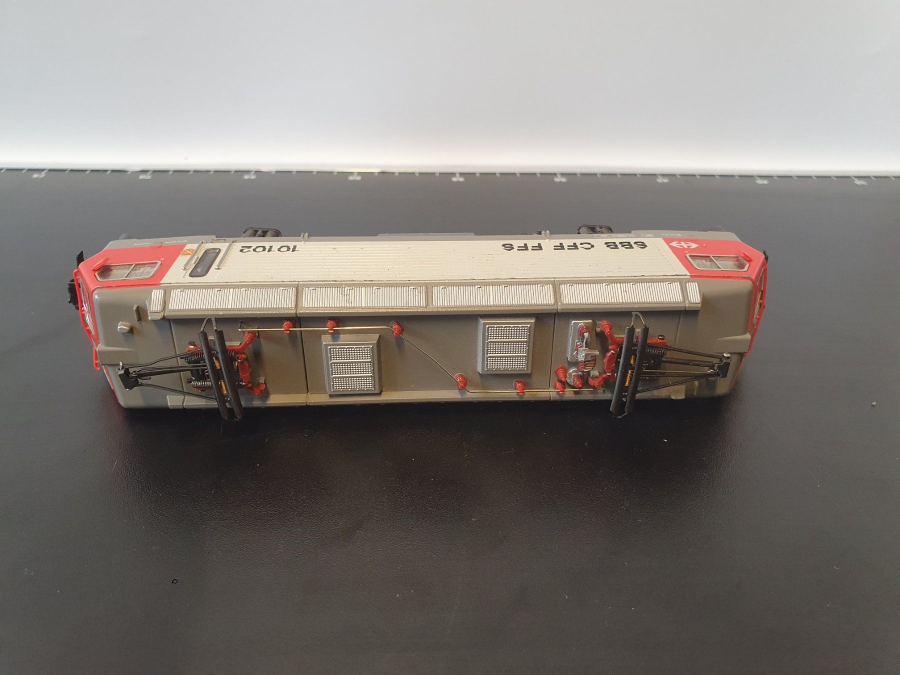 Märklin Modellini di ferrovie: MÄRKLIN: SBB Re 4/4IV 10102 ROT/GRAU – Usato da Biglen venduto da taunus82 6