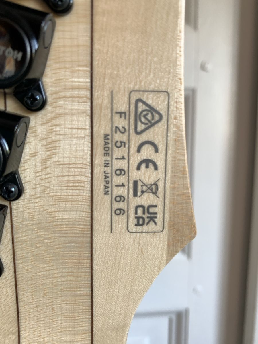Ibanez Musikinstrumente: Ibanez RG565R – Neu (gemäss Beschreibung) aus LONAY von Luz8 2