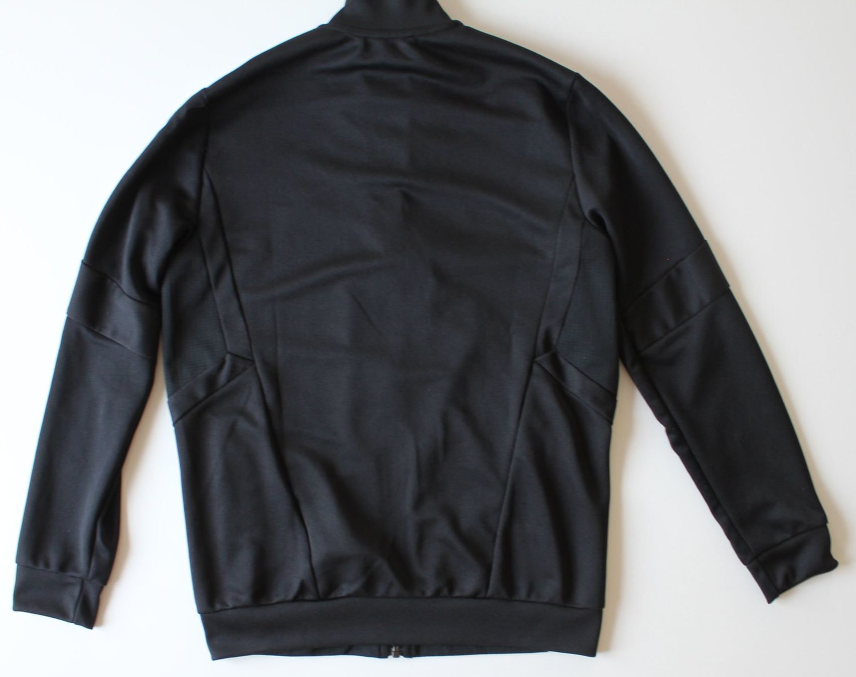 Adidas Giacche & Cappotti: Veste Adidas noire taille env. 158 – Usato da Peseux venduto da Gilloss 4