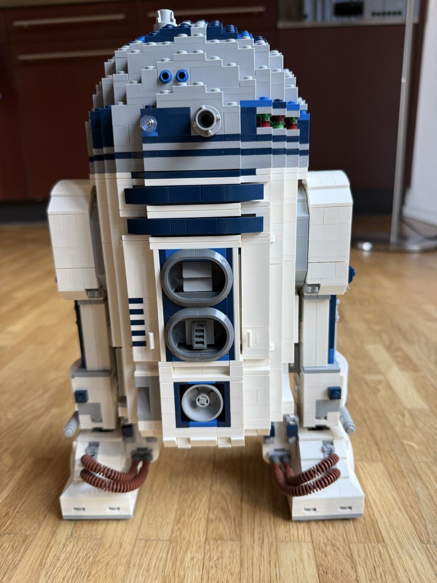 Lego Kit di costruzioni: Lego Star Wars UCS R2-D2, Set-10225 – Nuovo (secondo la descrizione) da Luzern venduto da bestbrands 4