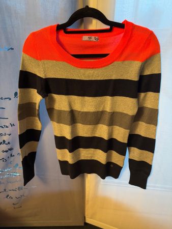 Pull femme AJC taille S – Rayé multicolore – Coudières fluo