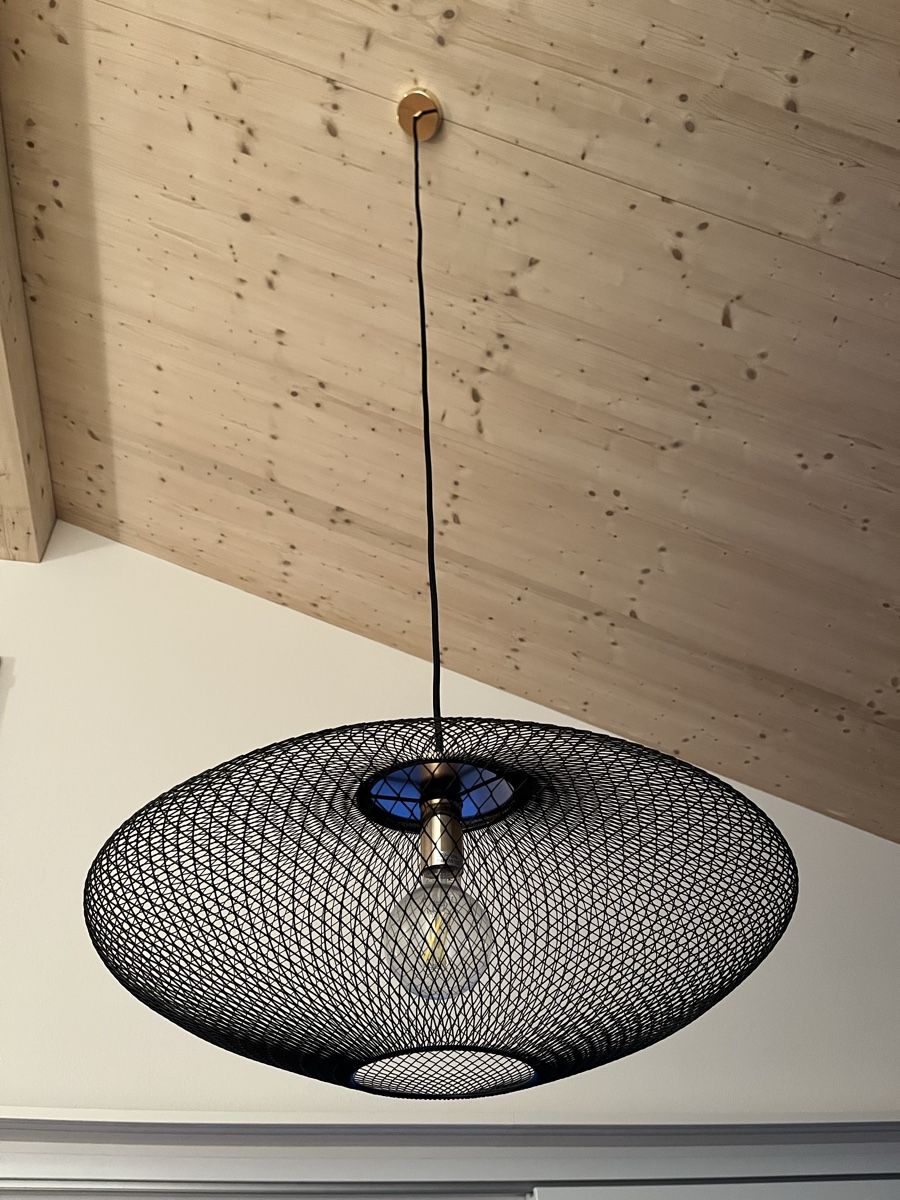 Lampade: Moderne Lampe Schwarz Netz-Design – Usato da Büttikon AG venduto da rosi27