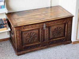 Antike Holztruhe 1727 - Massivholz