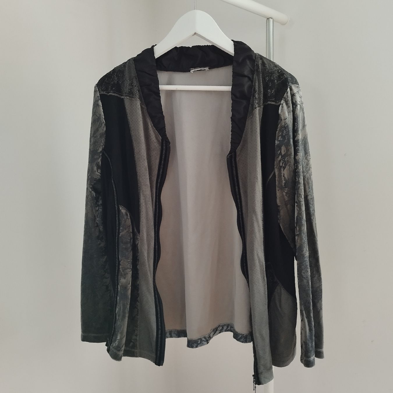 Jacken: Stylische Damenjacke Gr. 38 – Gebraucht aus lommis von inf_thv8 1