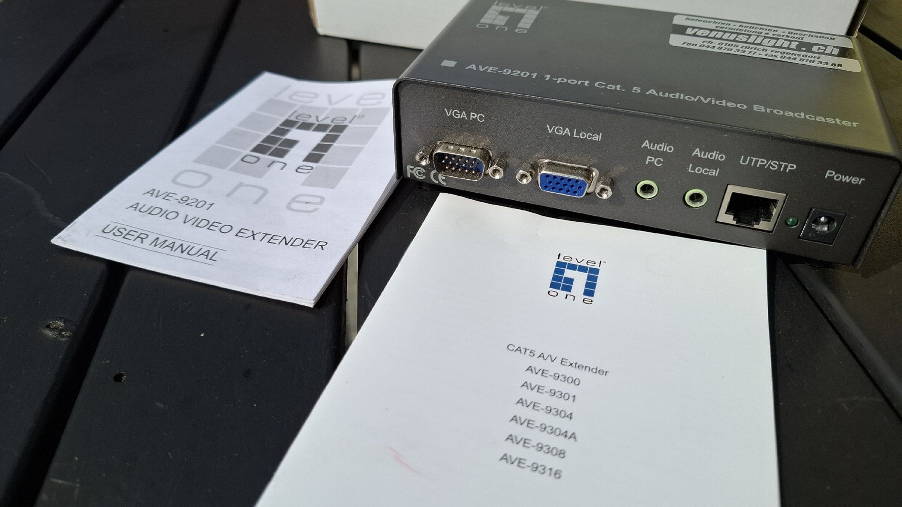 Unità & Adattatore: Level One Audio Video Extender Set VGA AVE-9200 & AVE-92001 – Usato da Watt venduto da Gubrist 1