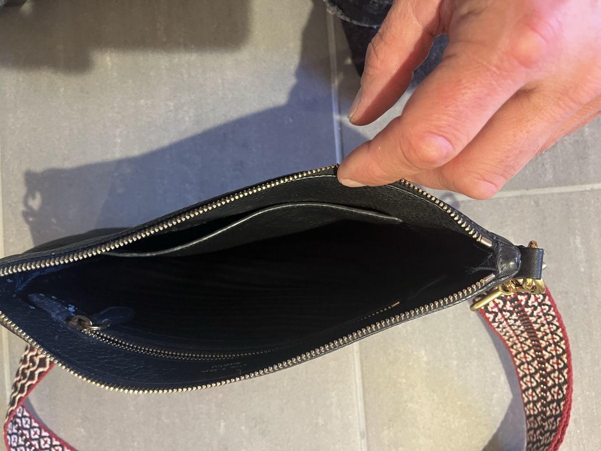 Prada Borse da donna: Prada Handtasche mit Garantie Karte – Usato da Neerach venduto da fuz_8d7l 4
