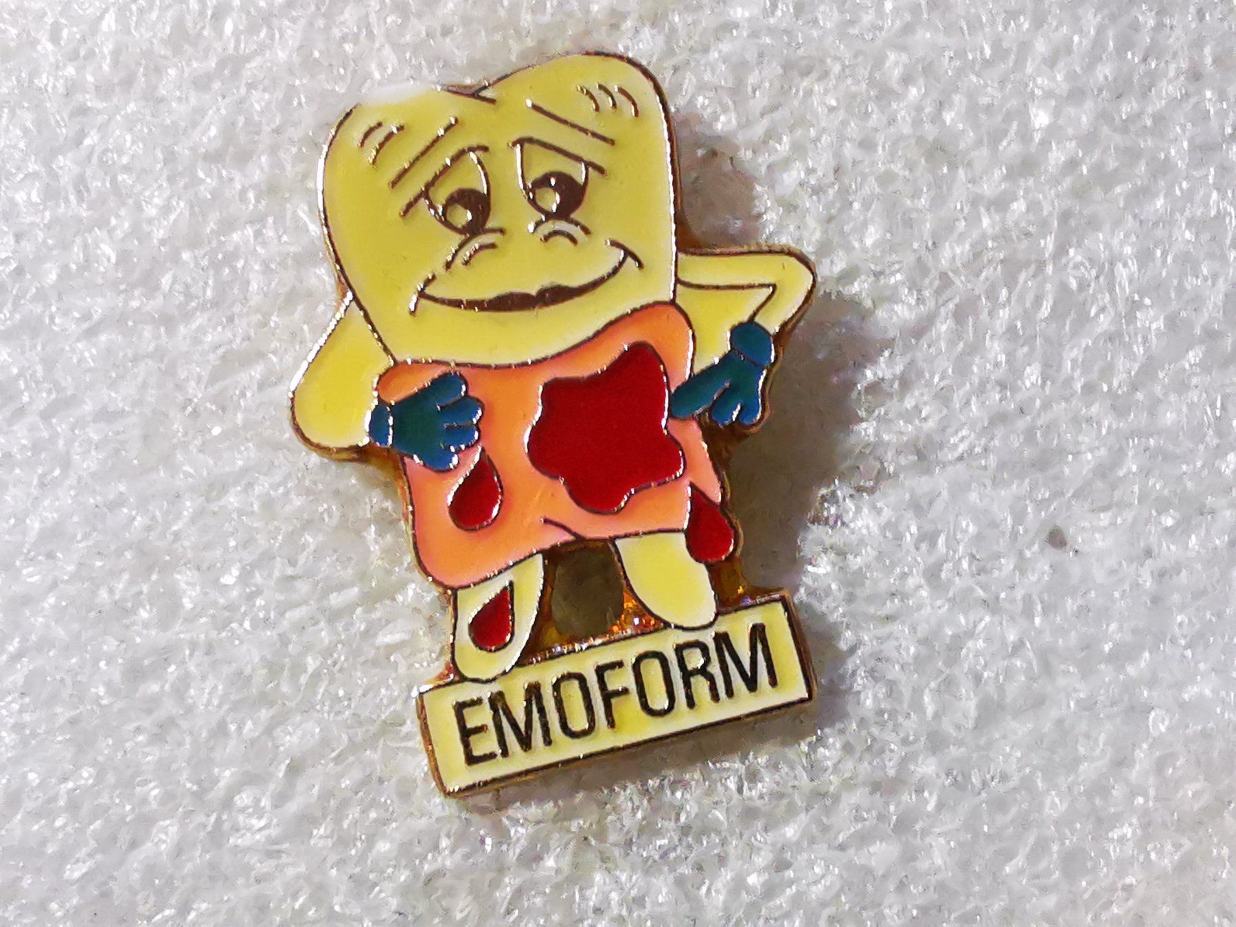 Placchette & Badge: Ansteckpin 102: Emoform – Usato da Oppligen venduto da Pin-Fall-Shop