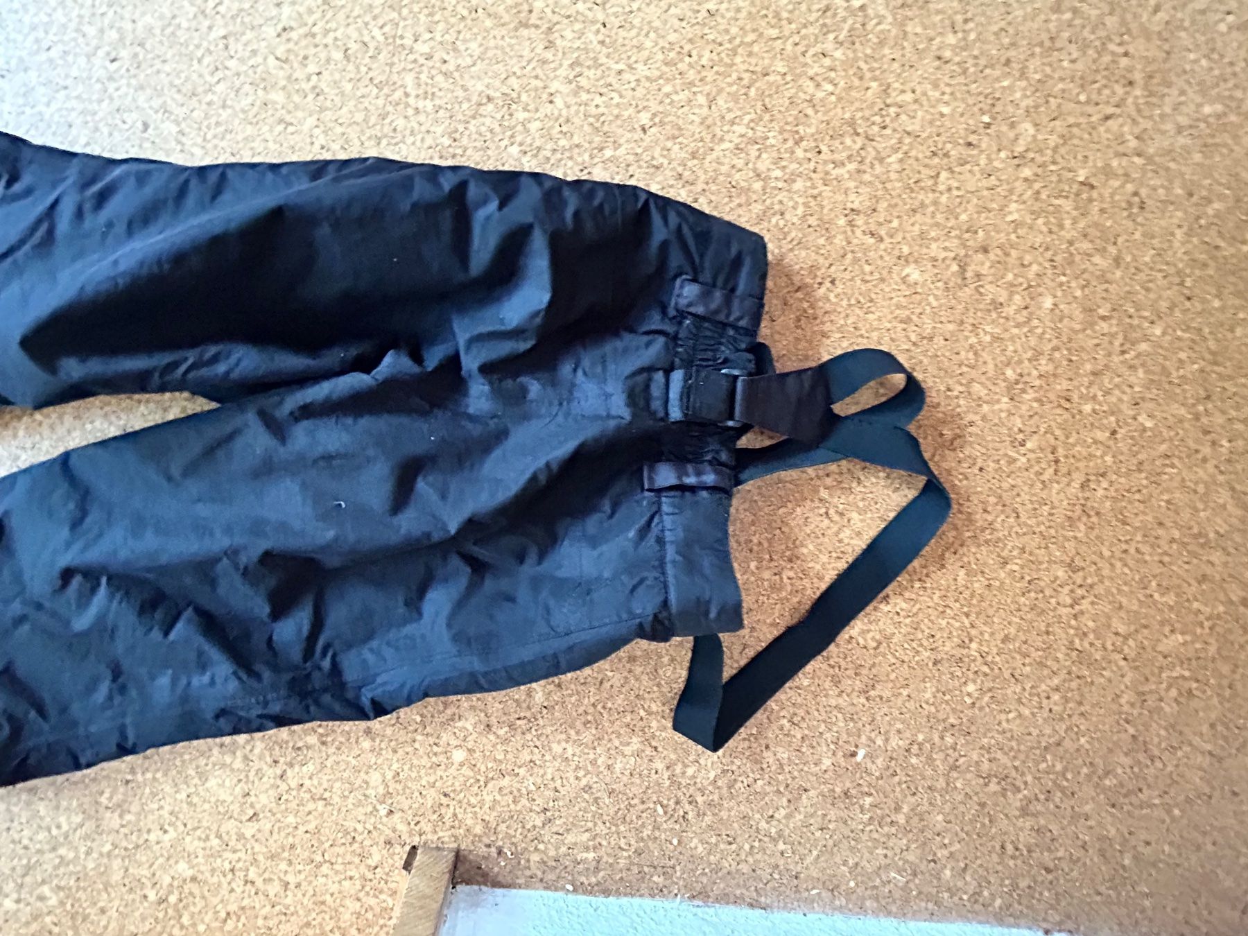Pantalons: Skihose schwarz (Mädchen) 122/128 – D'occasion à Dittingen par Bellevista 7