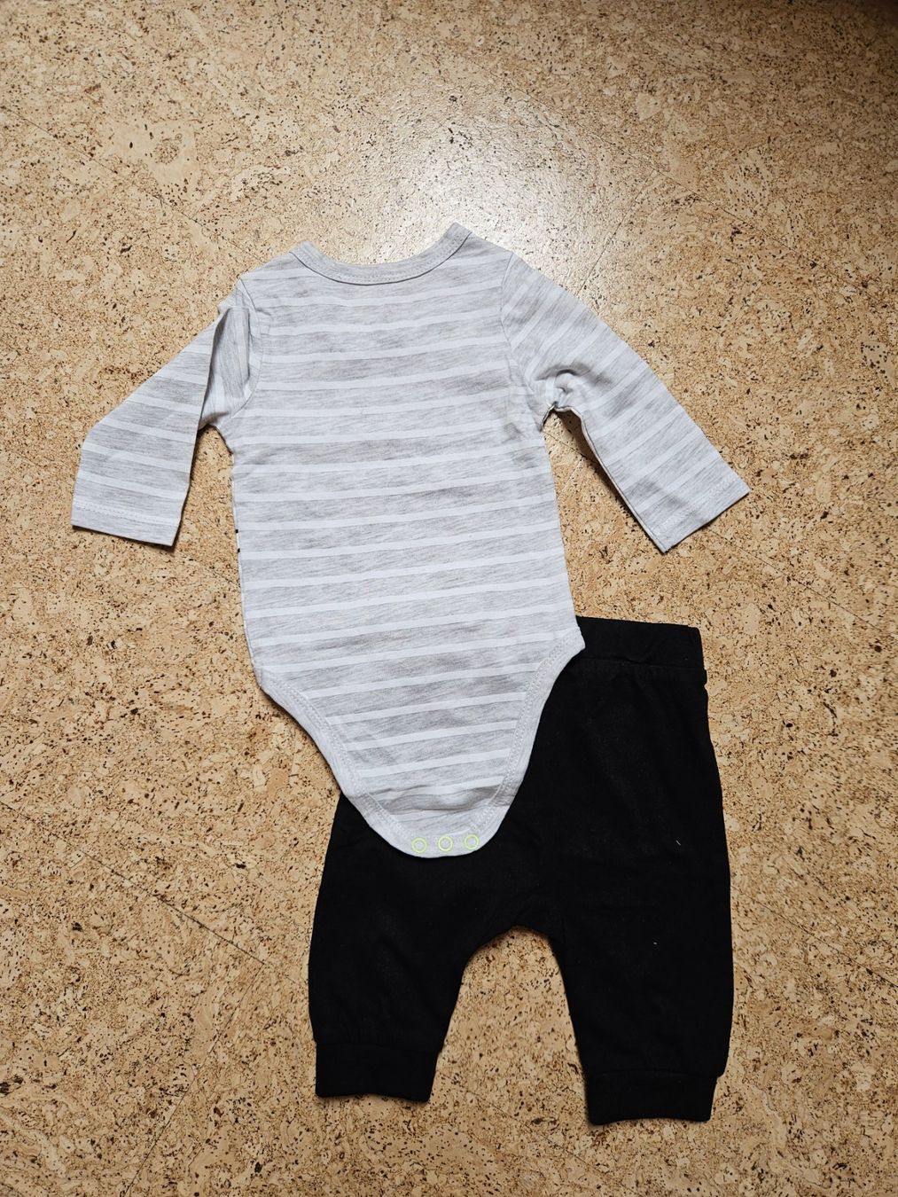 Lotti & Set di vestiti: Set Body und Hose Gr. 62 – Nuovo (secondo la descrizione) da Worb venduto da jun_fj8w 1