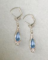 Antike Ohrringe aus 900er Silber mit blauem Stein