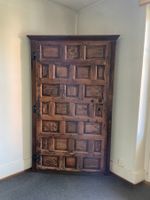Armoire d'angle avec porte d'Hacienda en bois massif