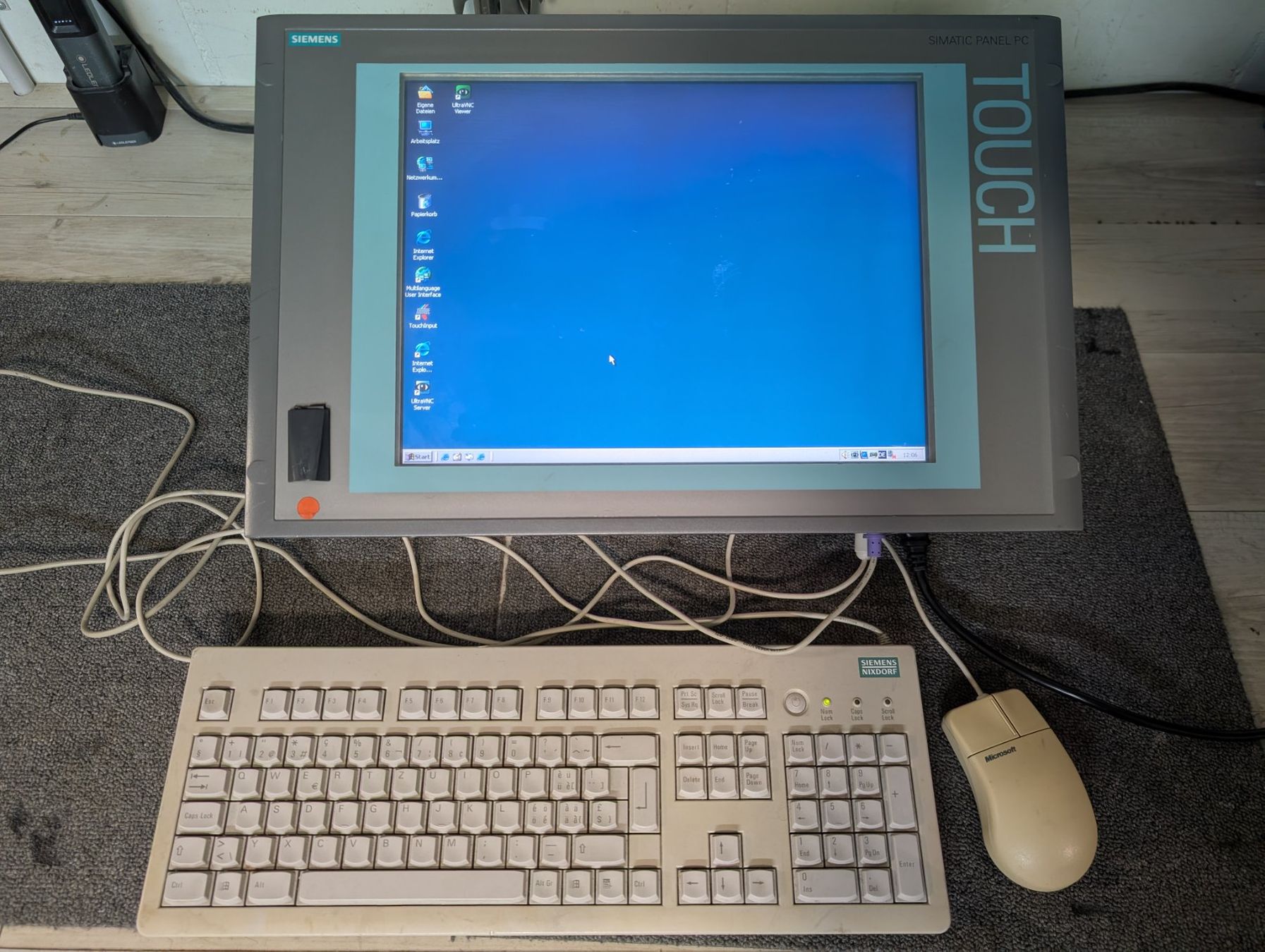 PC: Siemens SIMATIC Panel PC 577 15" Touchscreen - gebraucht – Usato da Egliswil venduto da Seetalerm1