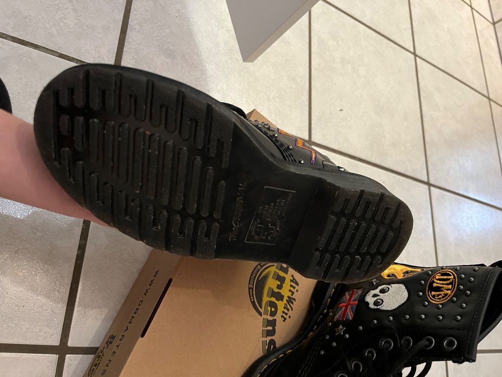 dr martens 1461 rock and roll