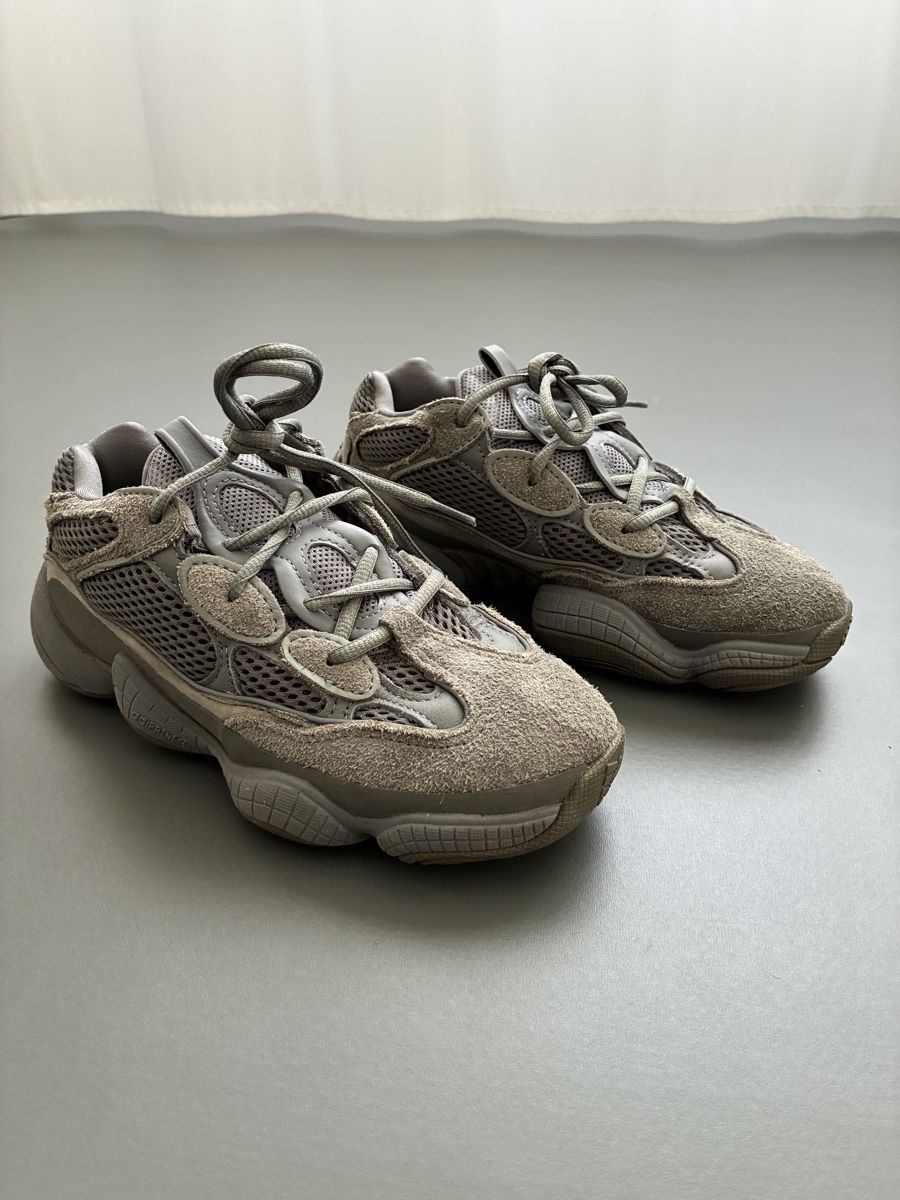 Adidas Herrenschuhe: Adidas Yeezy 500 Schuhe – Gebraucht aus Zürich von cla_pm5d