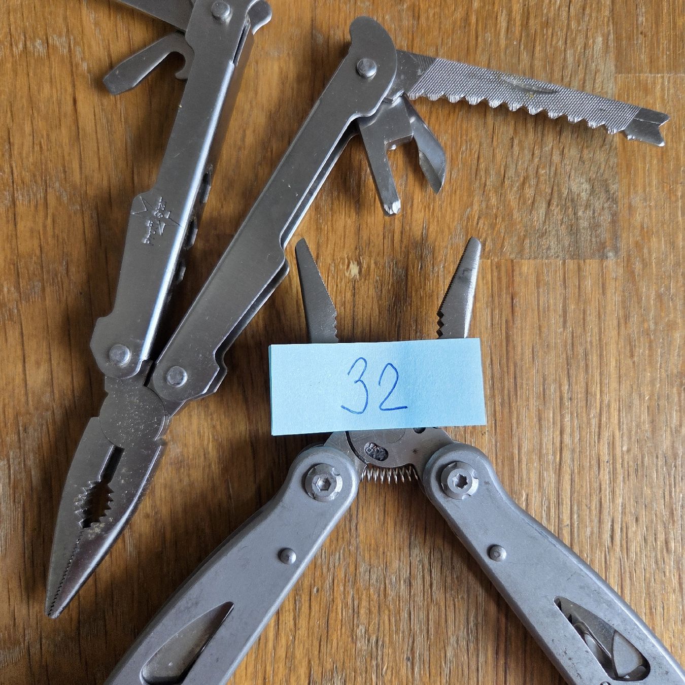 Tous les outils: 2x Multitool Werkzeuge – D'occasion à Stans par Ducati16