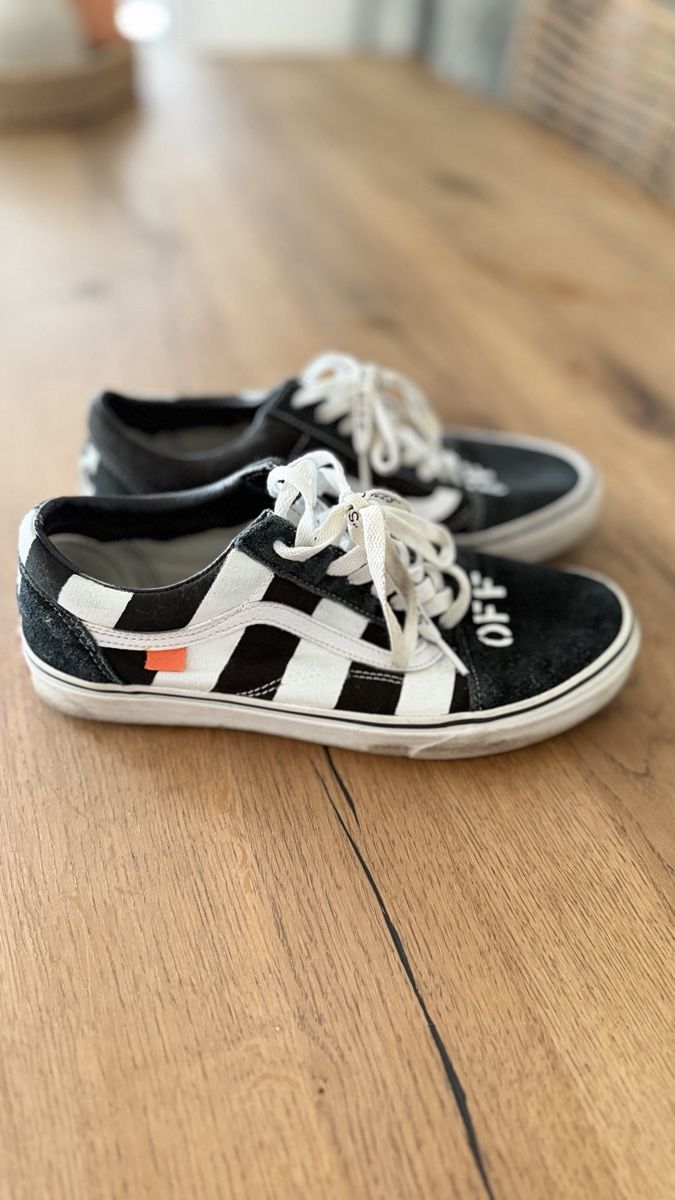 Vans Scarpe da uomo: Vans x Off-White  – Usato da Paudex venduto da Its_sorayadasilva