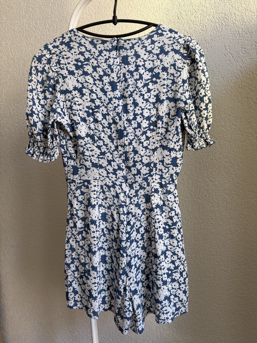 Mango Tute: Combi short bleu fleuri Mango, t.34/XS – Usato da Tavannes venduto da Thriftshop 1