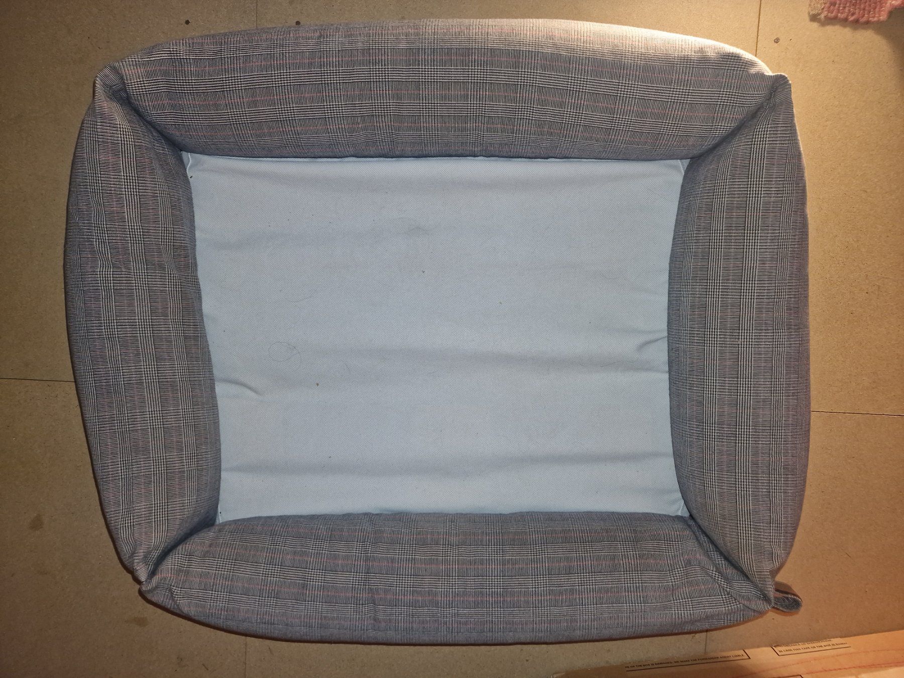 Niches, paniers: Hundebett – D'occasion à Gams par Lorize 1