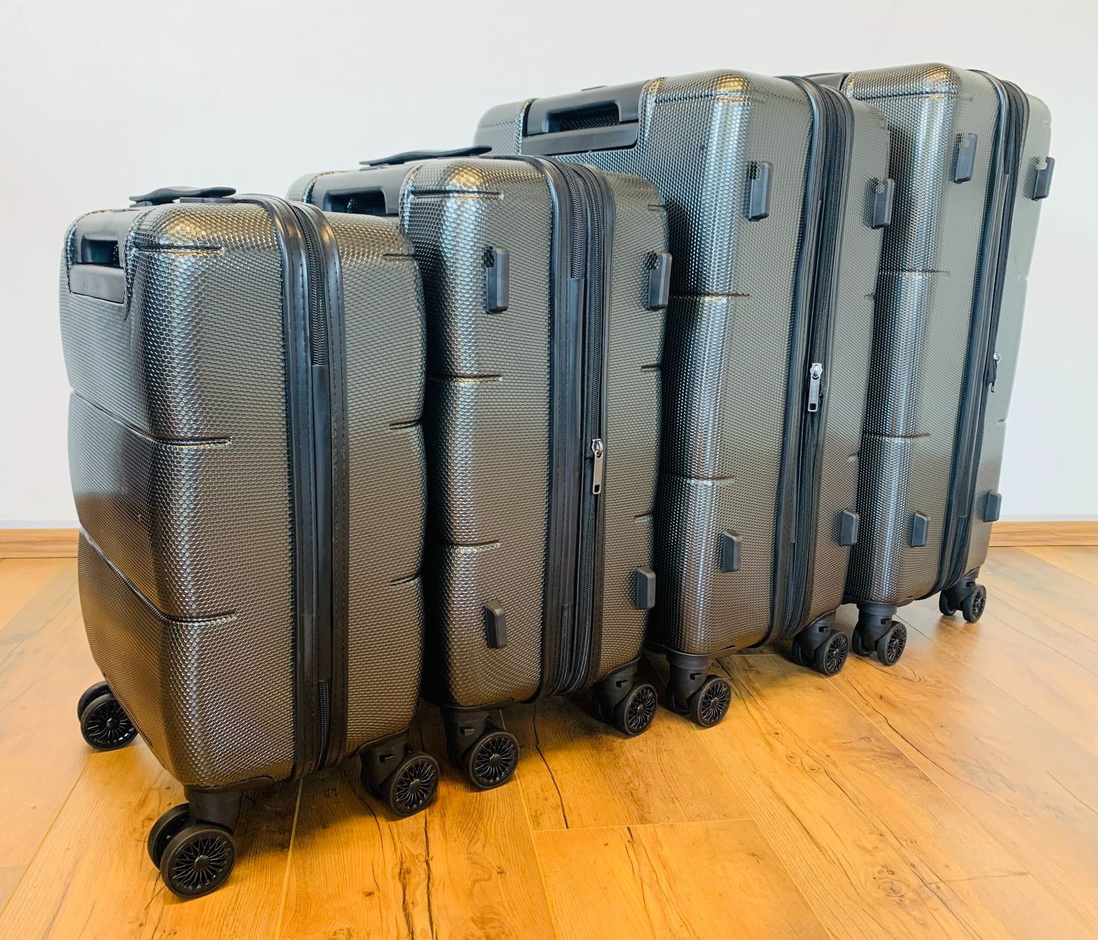 Valigie: 4 teiliges Koffer Polycarbonat gateBAG BUNDLE ANTHRAZIT NEU – Nuovo e nell'imballaggio originale da Bergdietikon venduto da shopAgent 4