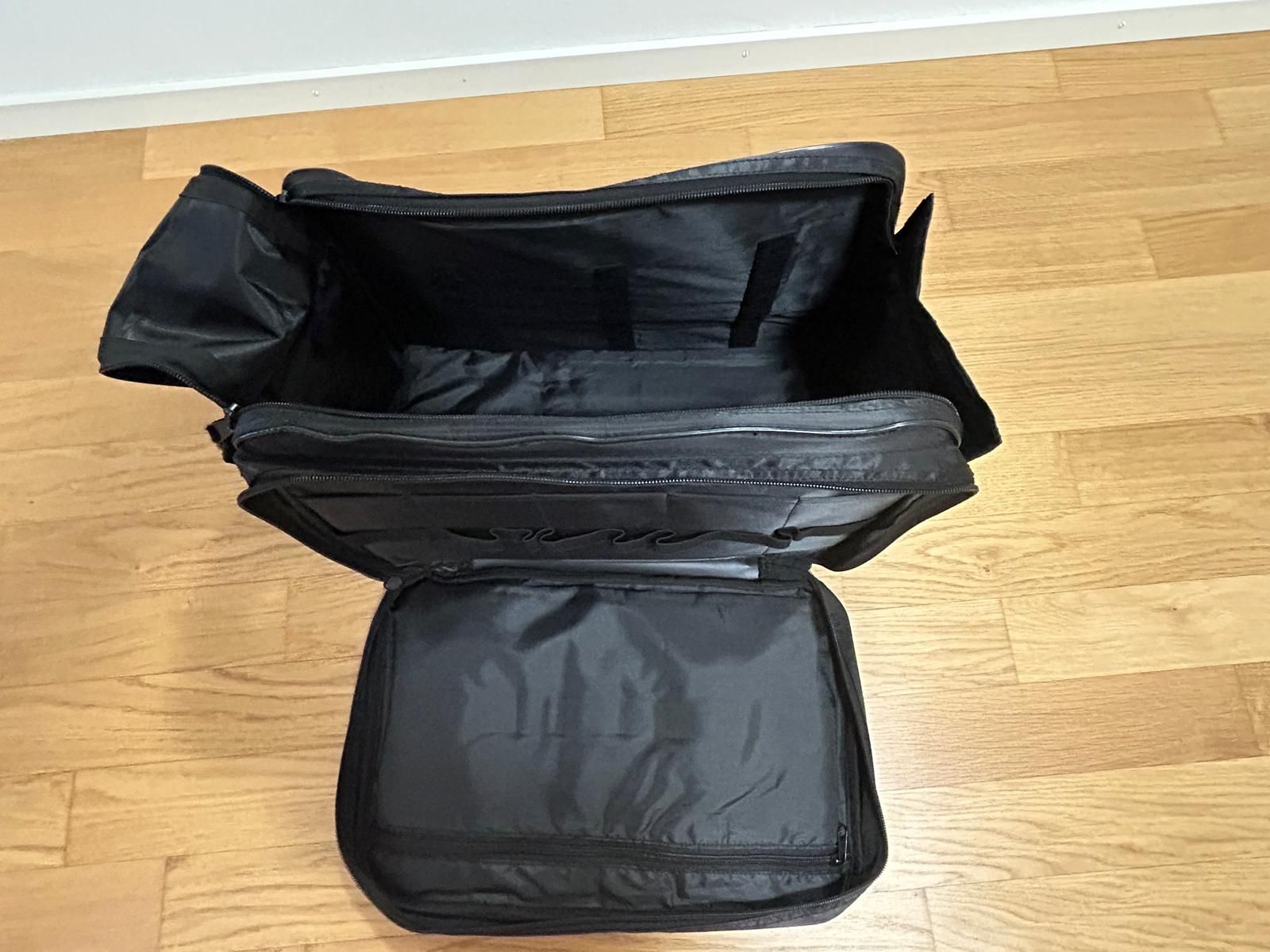 Borse: Schwarze CAWILA Sporttasche – Usato da Rümlang venduto da DD9910 1