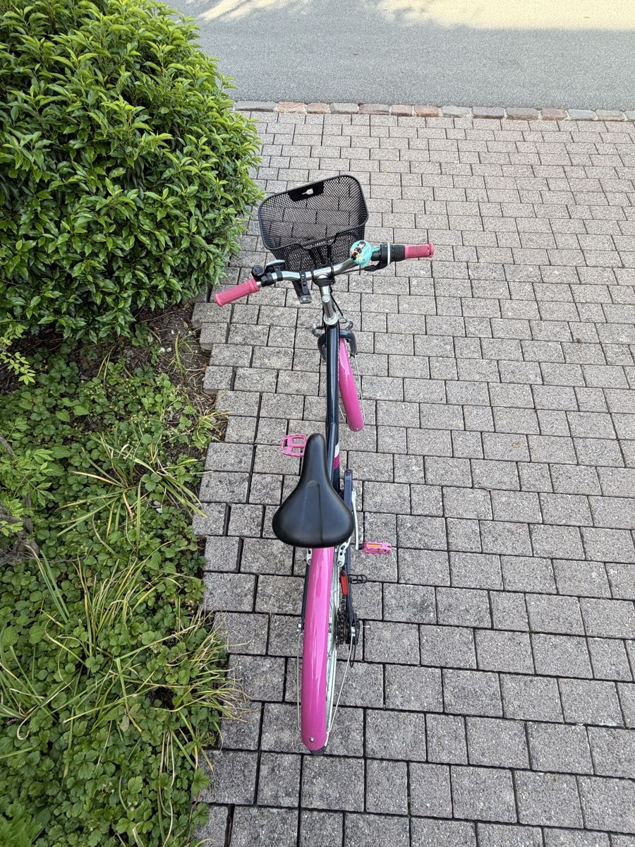 Decathlon Biciclette: Mädchen Velo 24 Zoll – Usato da Beringen venduto da chr_7zxw 1