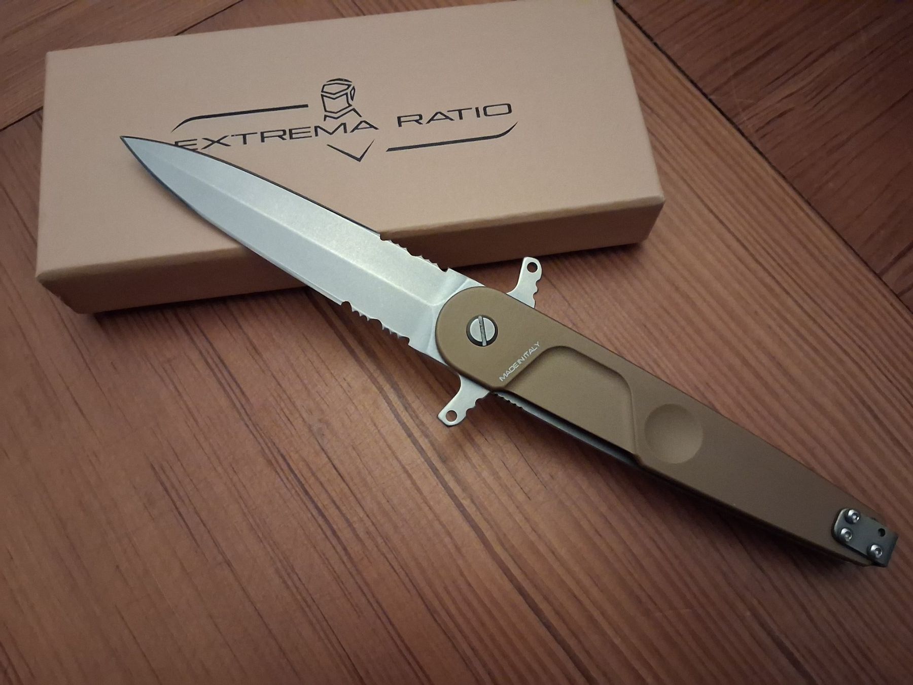 Extrema Ratio Coltellini militari: Extrema Ratio BF4 Lucky – Nuovo (secondo la descrizione) da Bern venduto da ZT04TUv